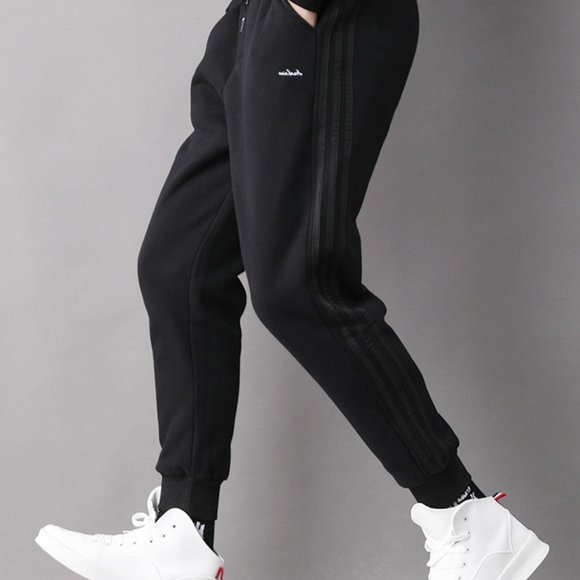 Other - Casual trousers with straps are large